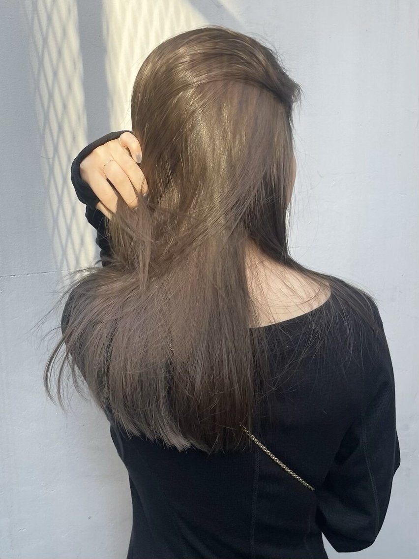 ロング カット ヘアカラー トリートメント Karin/レイヤー ＆ナチュラルカラーのヘアスタイル