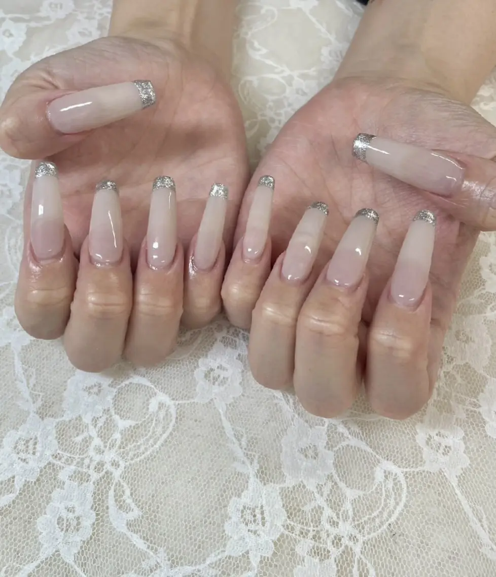 ネイル フレンチネイル ロングネイル スーパーロングネイル ハンドネイル ハンドケア 心斎橋Salon Epokkuのネイルデザイン