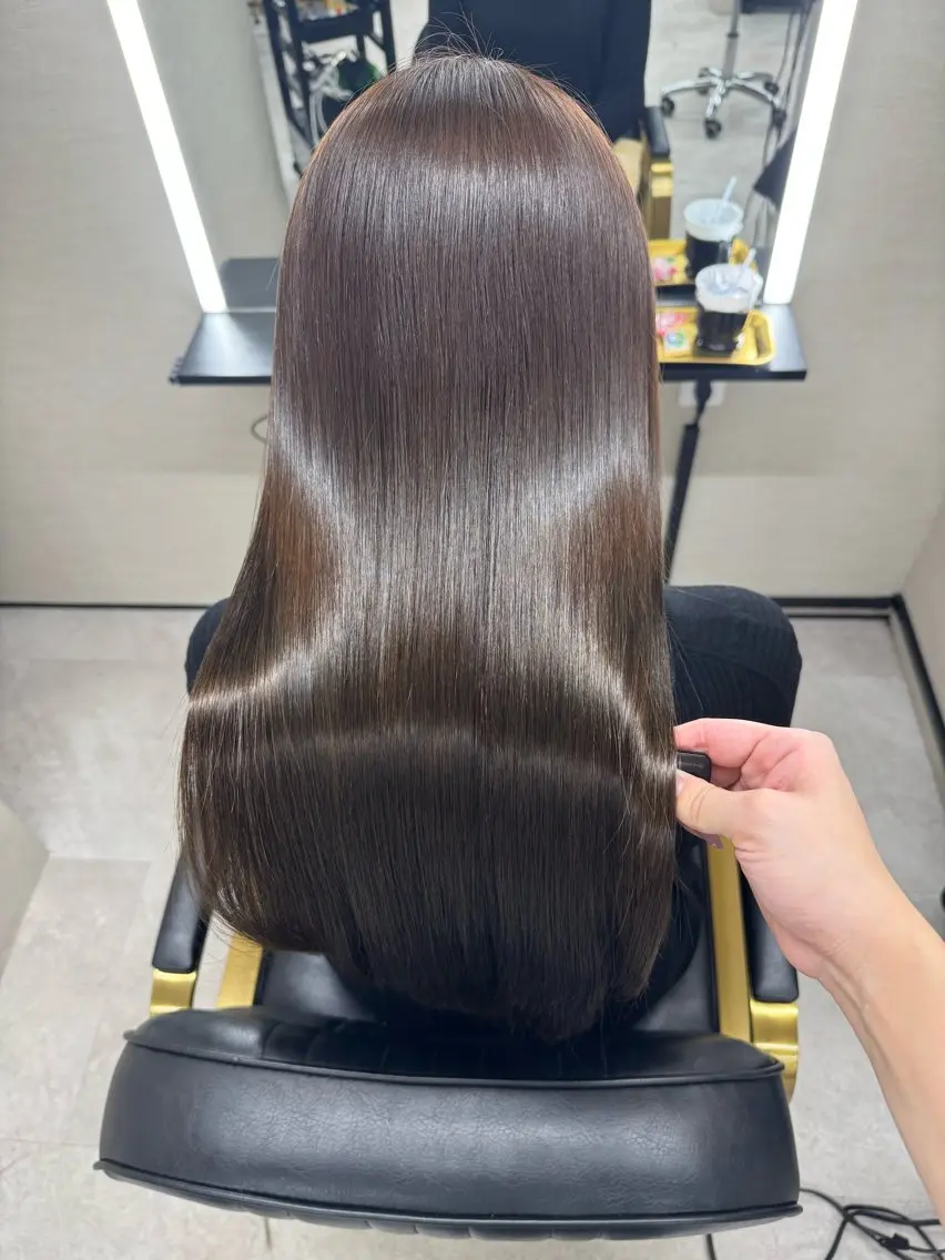 セミロング ヘアカラー 髪質改善サロン 南船場　みおのヘアスタイル