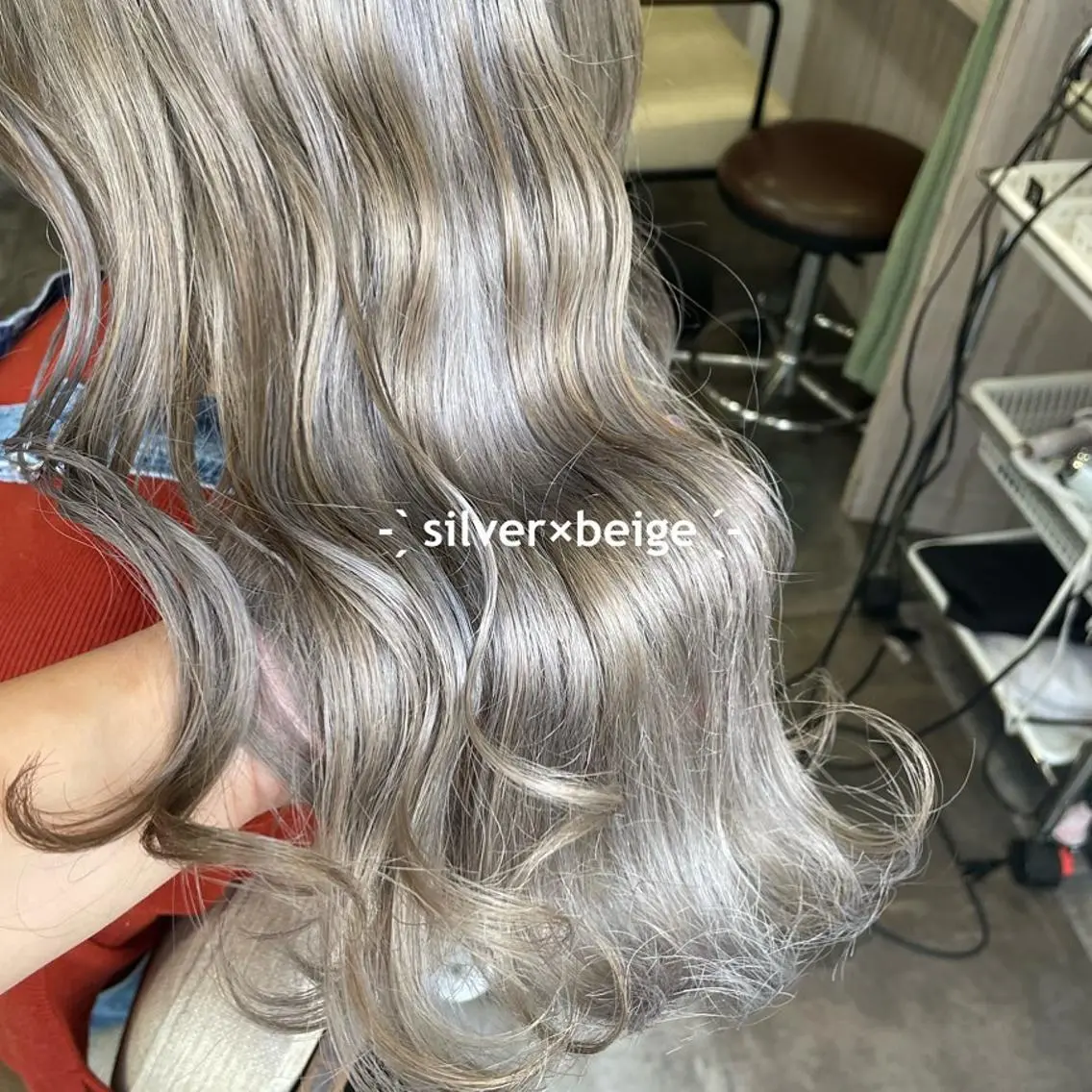 ミディアム カラー ベージュカラー ブリーチ 吉村 夏椰のヘアスタイル
