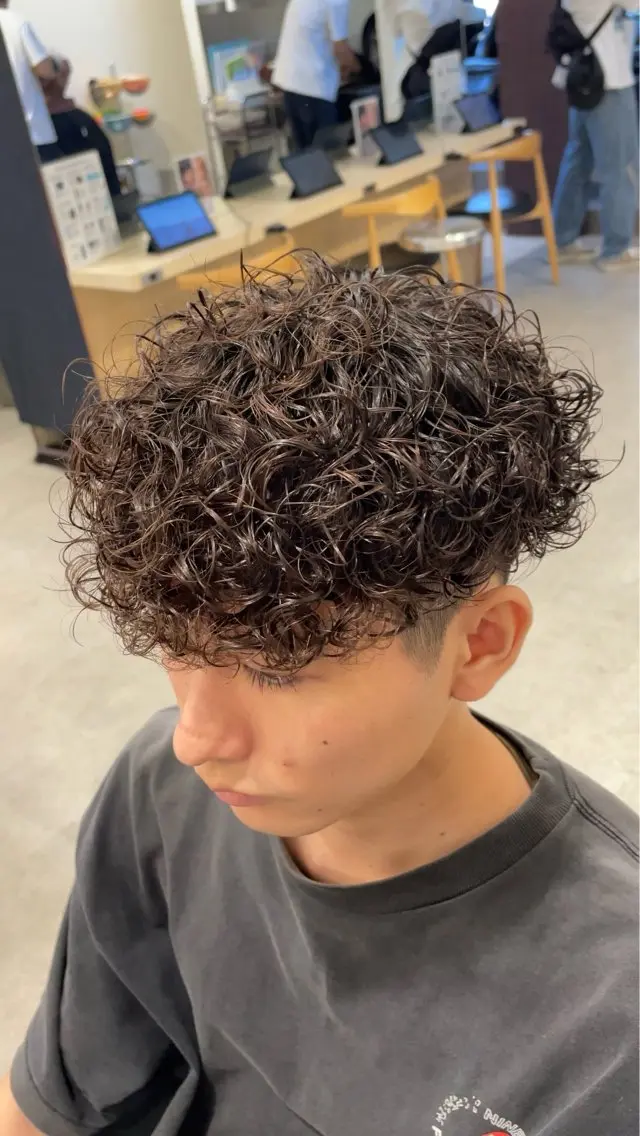 パーマ メンズ カット パーマ トリートメント fifth 武正 琉生のヘアスタイル