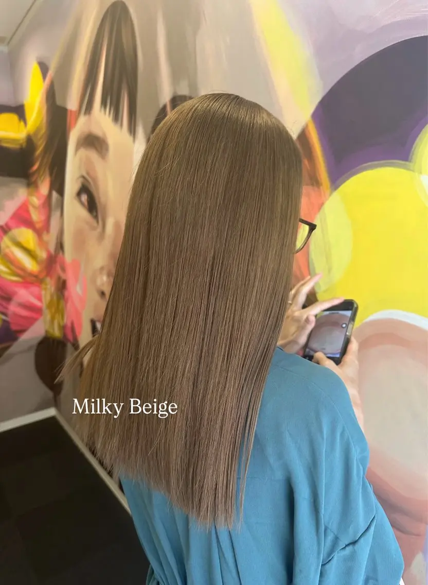 セミロング カラー ヘアアレンジ ベージュカラー ブリーチ ミルクティーベージュ 🇰🇷韓国スタイル レイヤー/ayanaのヘアスタイル