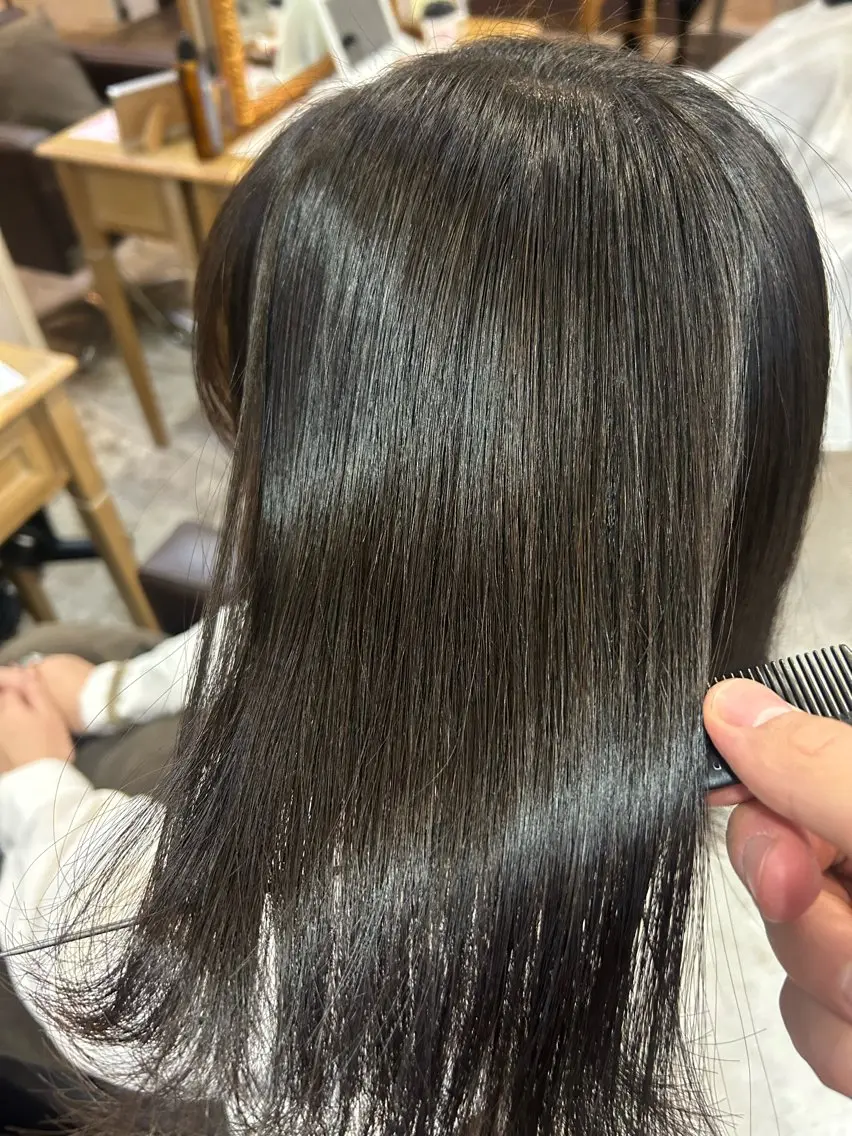 ショート カラー カット 縮毛矯正 トリートメント 小澤 一稀のヘアスタイル