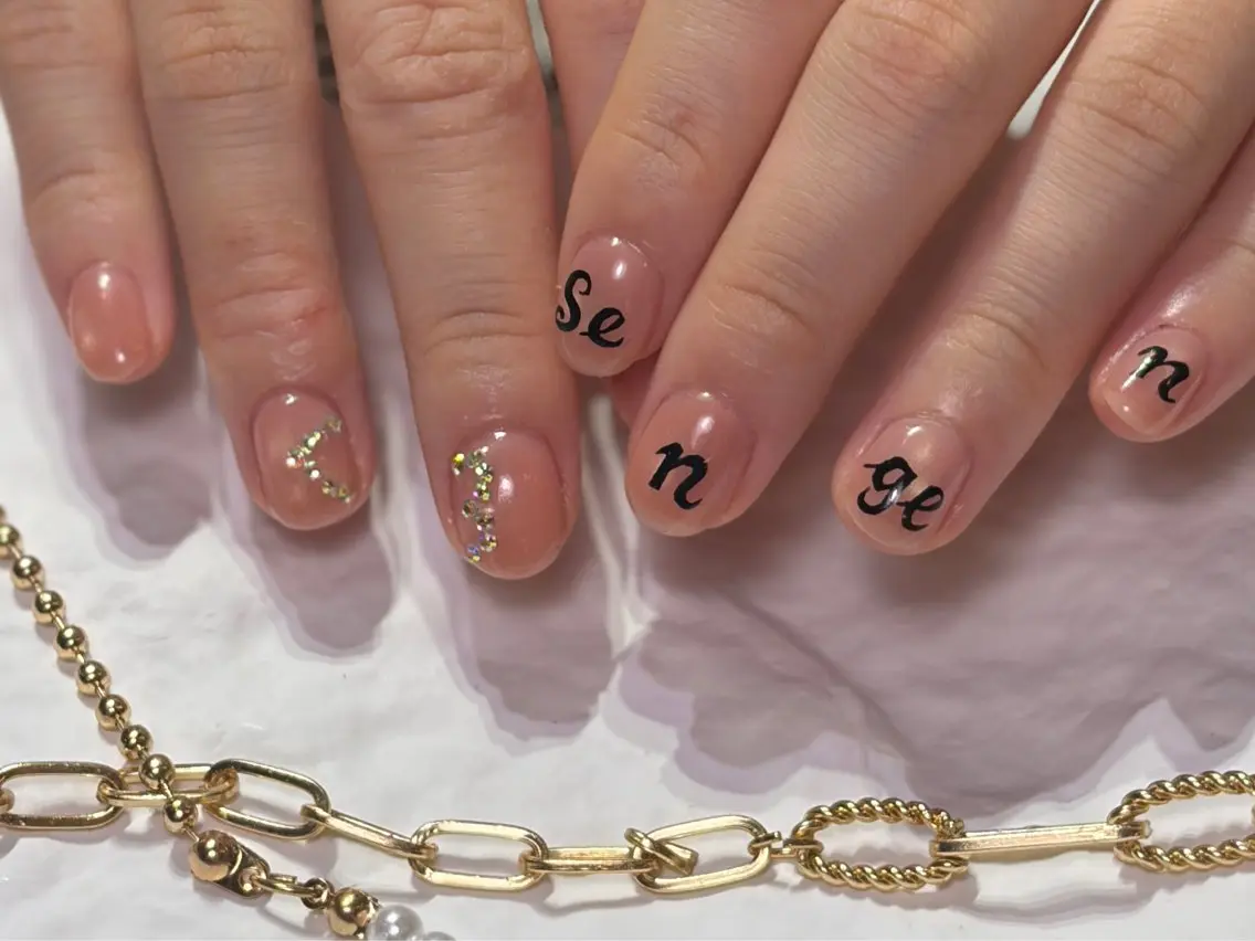 ネイル 持ち込み ハンドネイル Nailst いずみのネイルデザイン