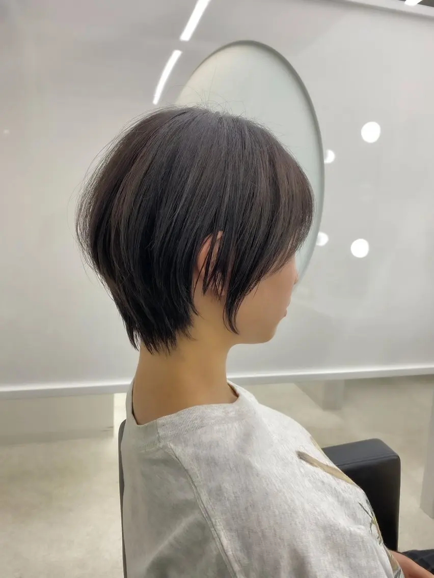 ショート 切りっぱなしボブ ショートボブ 丸みショート アッシュ ボブ カット ヘアカラー トリートメント 宮腰一磨 ・ショート・ボブ🌿のヘアスタイル