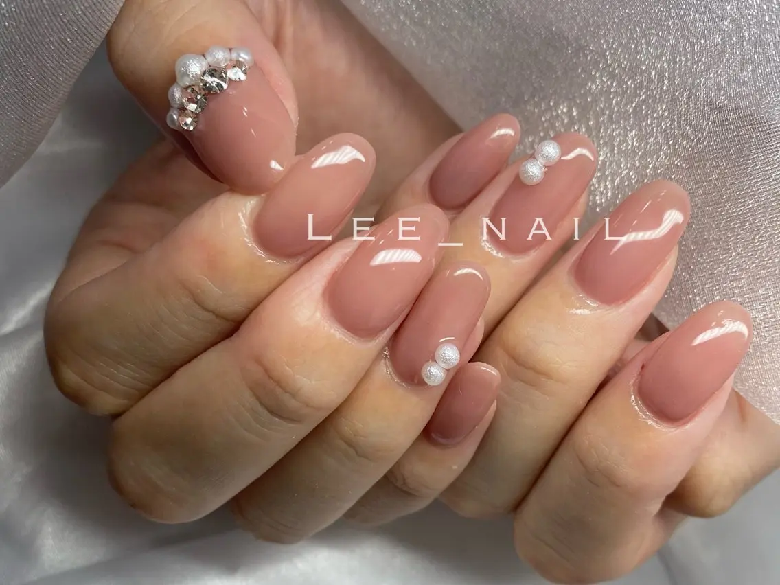 ネイル ストーンネイル ハンドネイル Lee_ nailのネイルデザイン