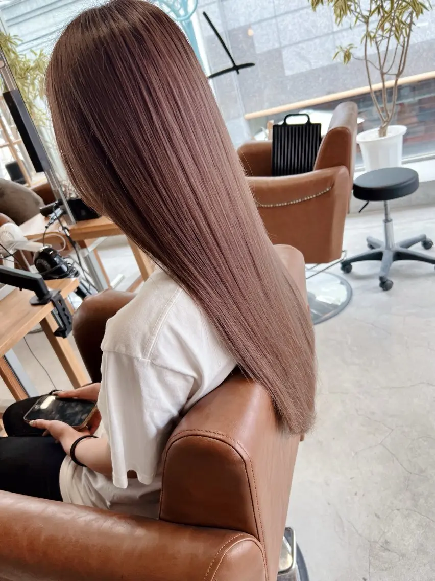 セミロング ヘアカラー トリートメント 髪質改善美髪特化 ルイス奈良のヘアスタイル