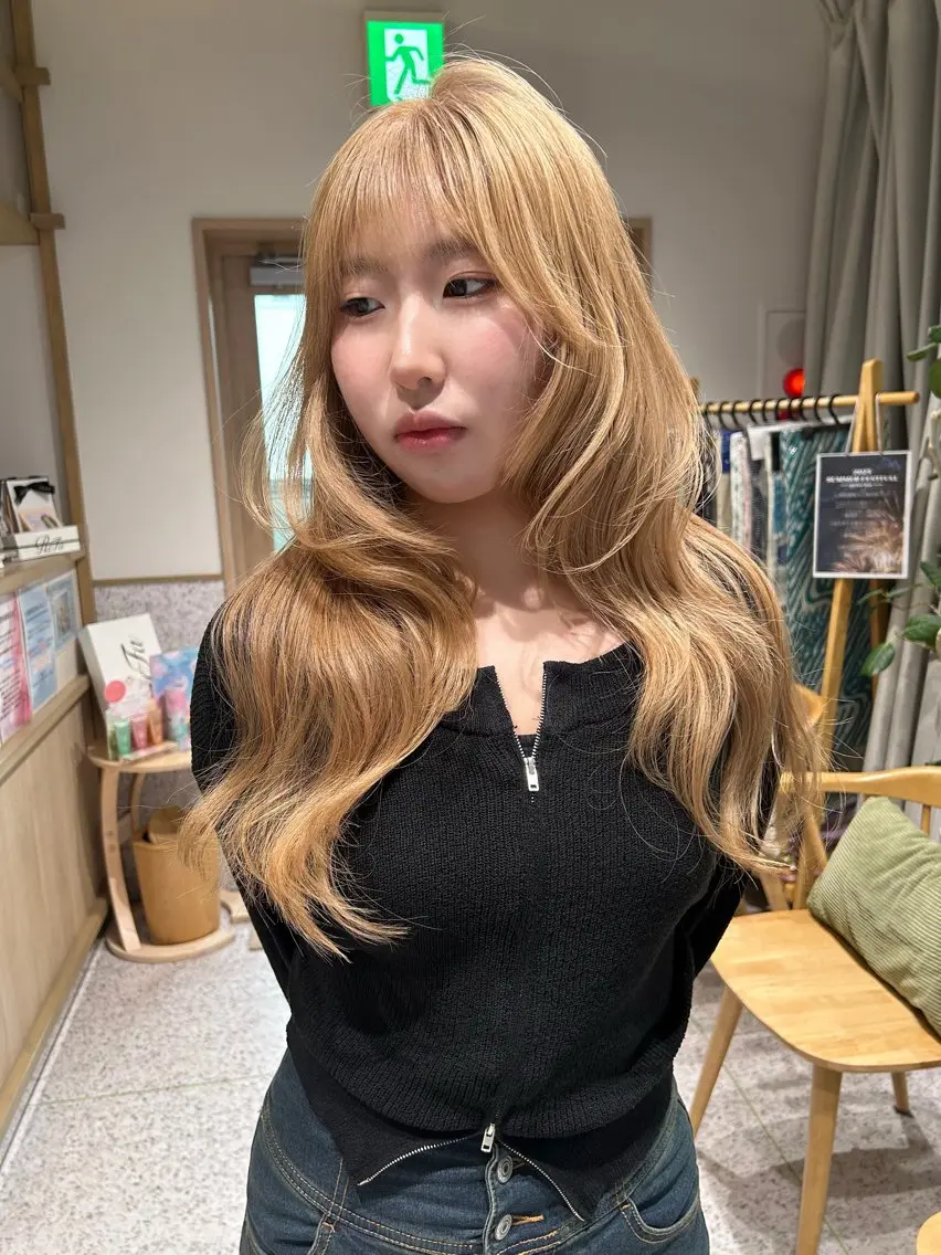 ロング カラー ヘアアレンジ カット ヘアカラー トリートメント トレンドレイヤー カット/mihoのヘアスタイル