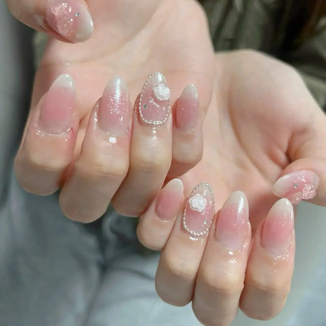 ネイル キラキラネイル マグネットネイル ぷっくりネイル 春ネイル ワンホンネイル ハンドネイル Candy Nailのネイルデザイン