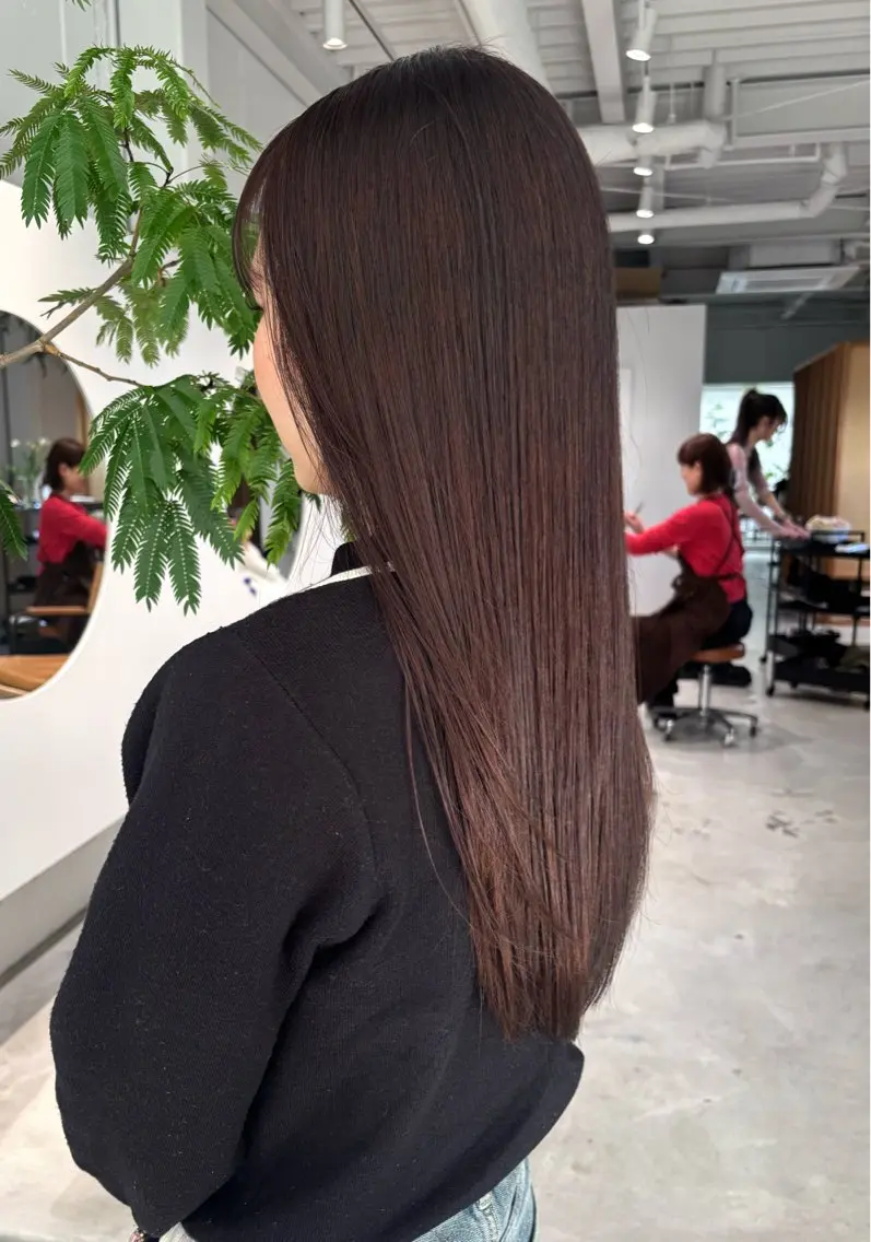 カラー ブラウンカラー ココアブラウン ピンクカラー 岡あかね ブリーチ なし透明感ベージュのヘアスタイル