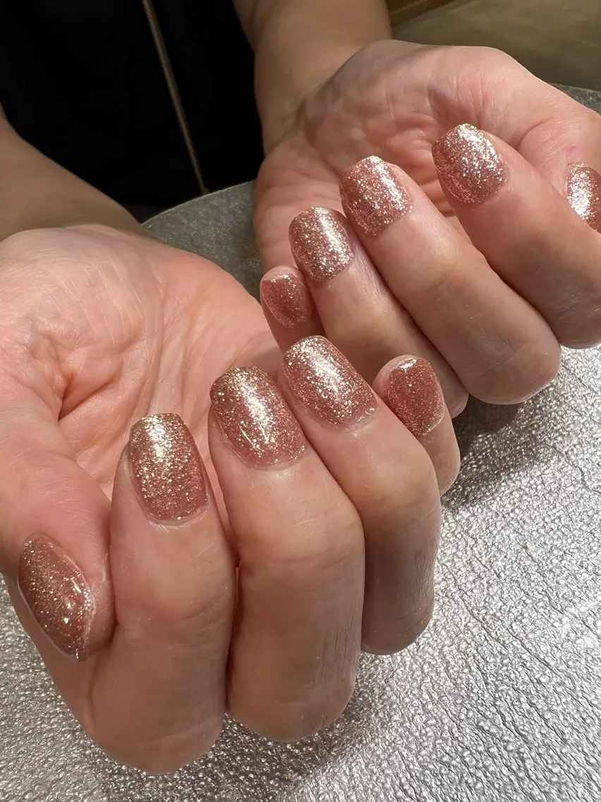 ネイル キラキラネイル ラメ(グリッター) イエティ .のネイルデザイン