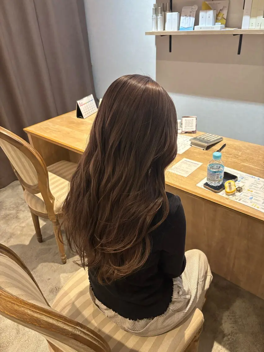 ロング ヘアカラー 河田 綺香のヘアスタイル