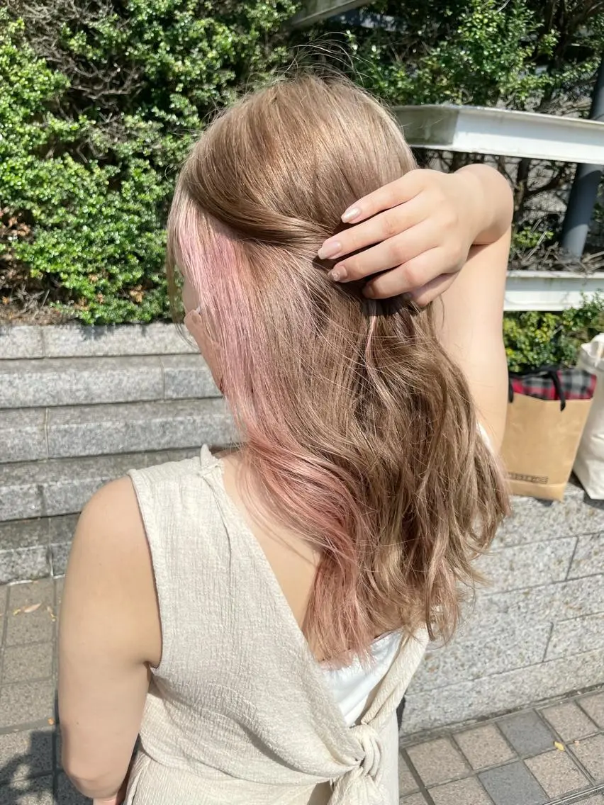 【インナーカラー&トリートメント】㊗️5.6月限定クーポン㊗️ 💜イヤリングカラー/ダブルカラー/ケアブリーチの写真