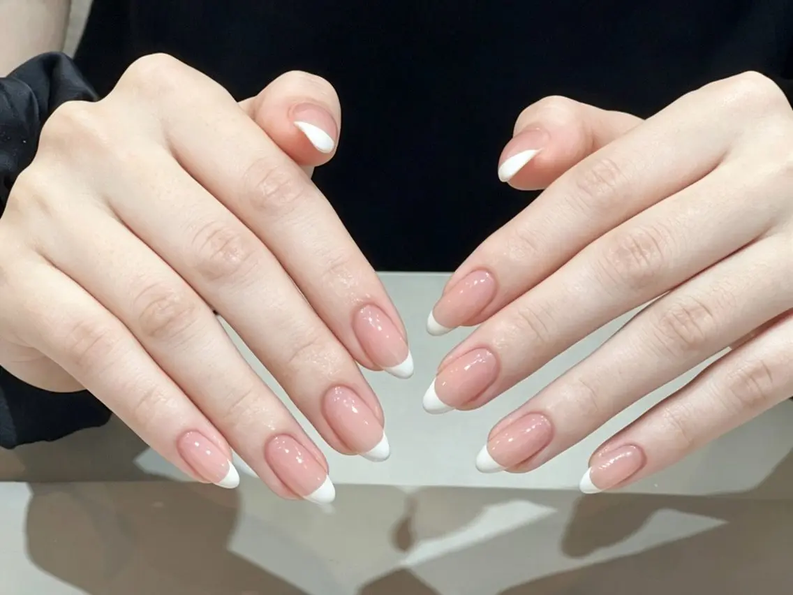 ネイル ハンドネイル CHERIR Emiのネイルデザイン