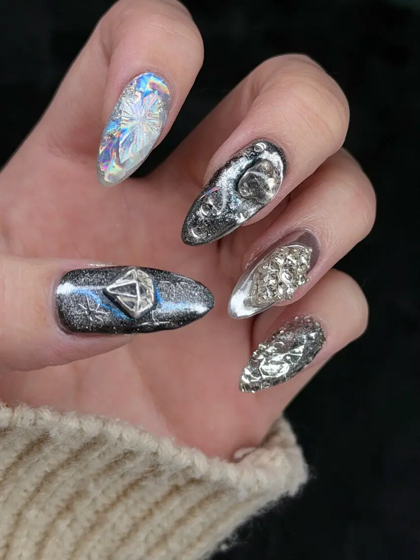 ネイル シルバー ハンドネイル nailpark_ MITSUMEのネイルデザイン