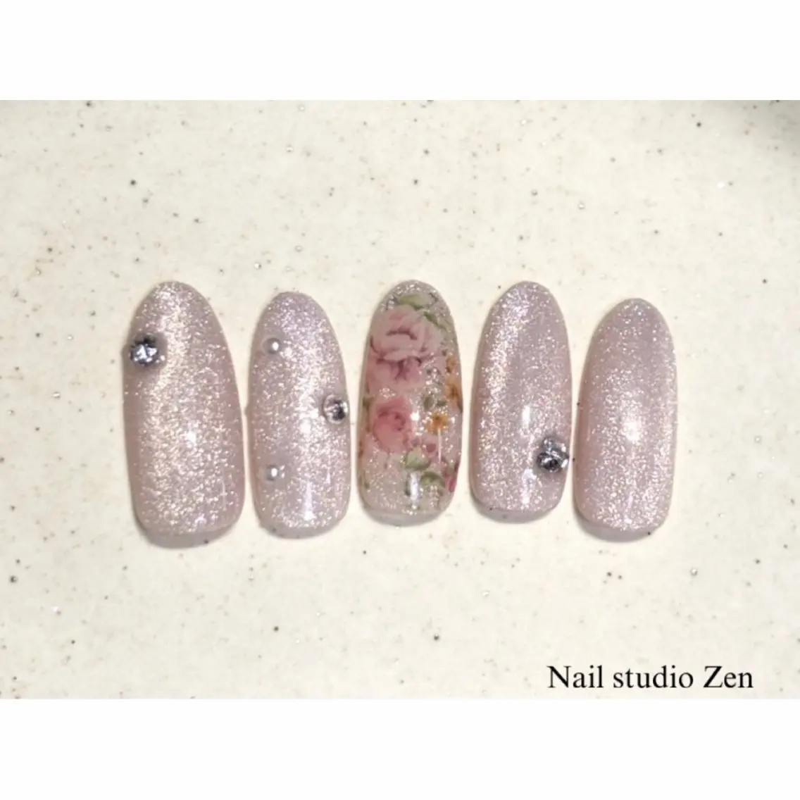 ネイル ハンドネイル NailStudio Zen🦇akaneのネイルデザイン