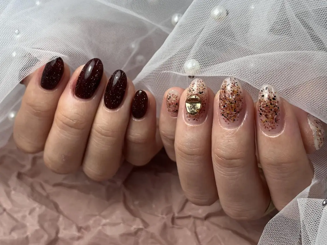 ネイル ボルドー ゴールド ラメ(グリッター) ハンドネイル ToliyDeliy Nail Salonのネイルデザイン