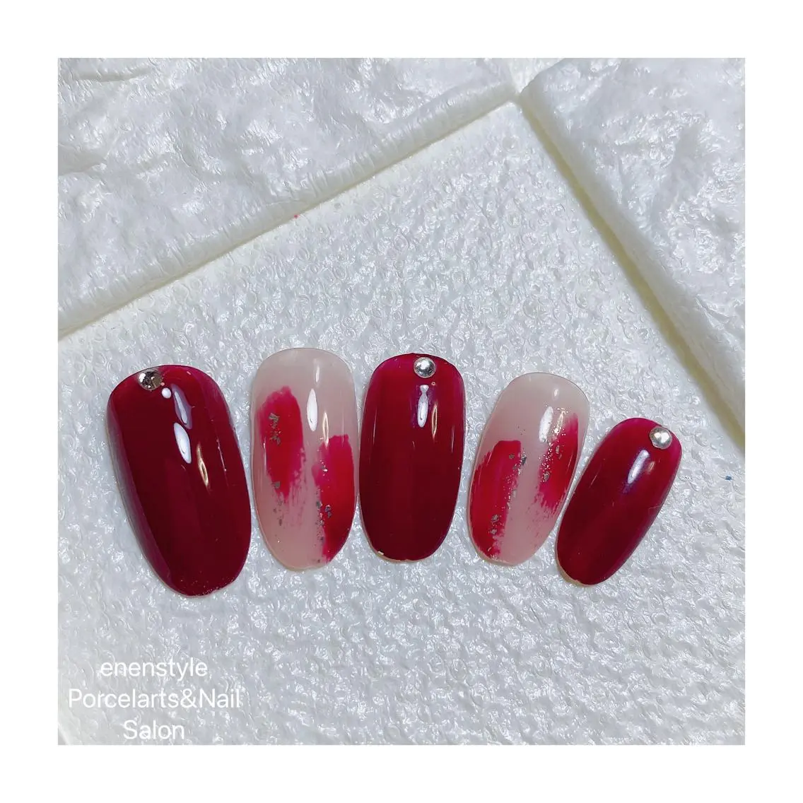 ミディアム ネイル ハンドネイル 🐾enen style 🐾のネイルデザイン