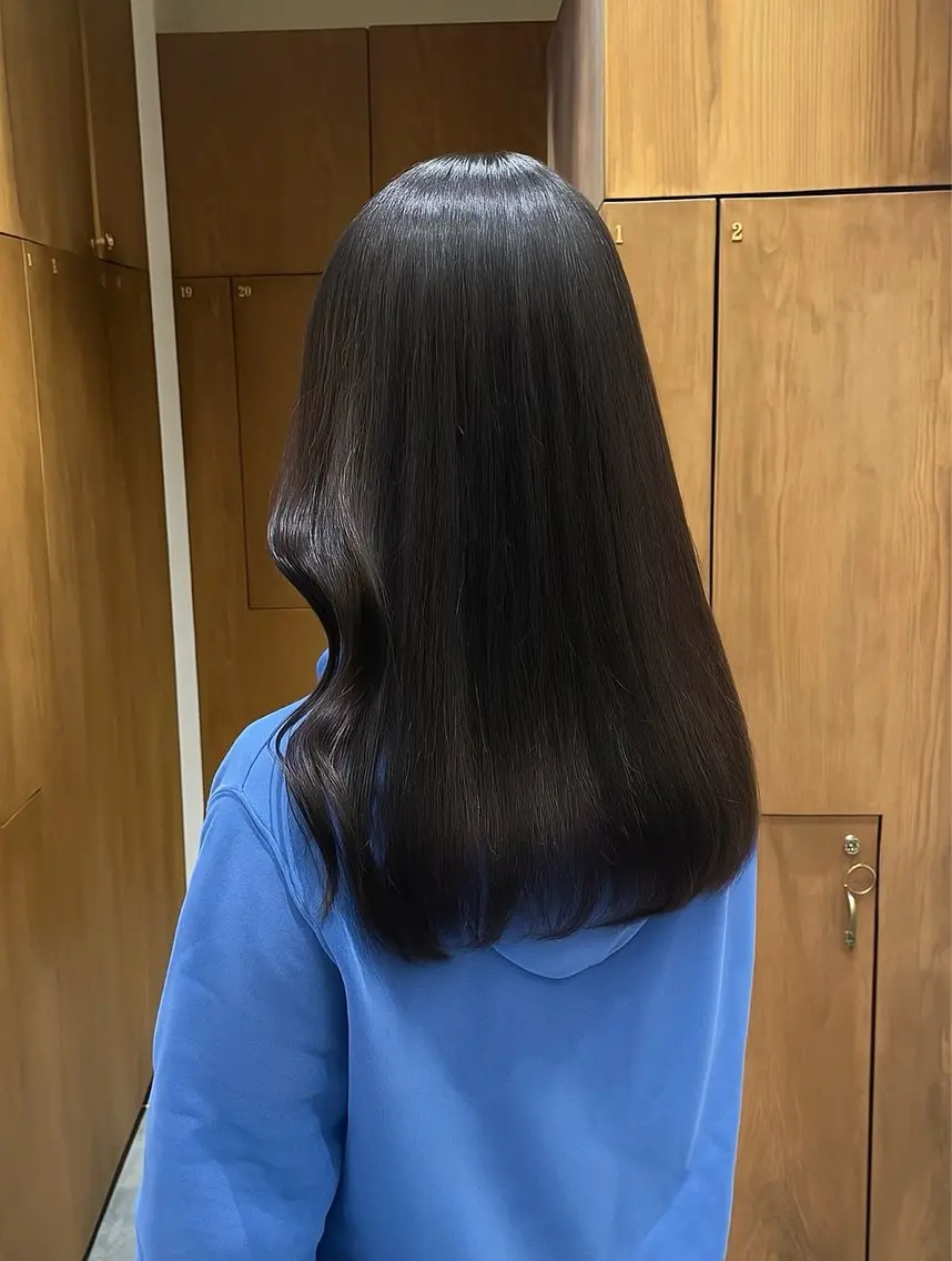 カラー 黒髪 透明感カラー ラベンダーカラー 自然と惹かれる🪷 艶カラー/茉優♩のヘアスタイル