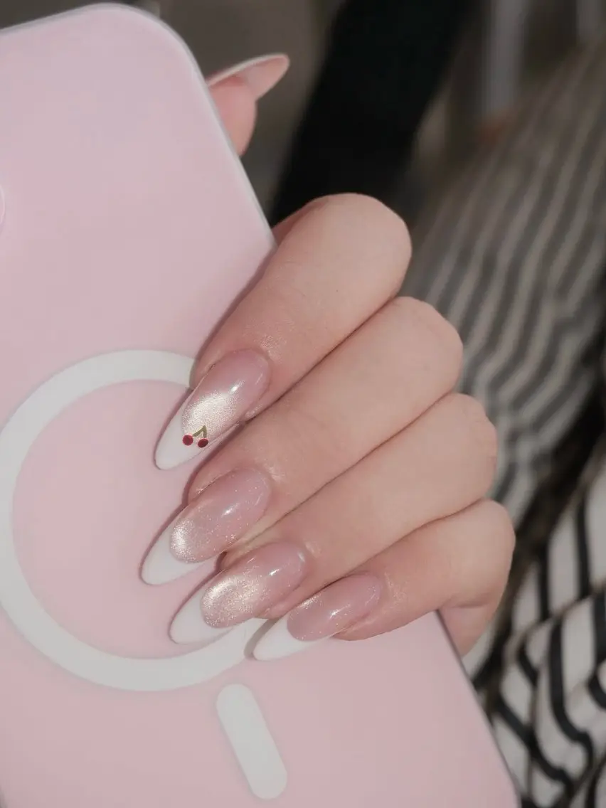 ネイル アートネイル チークネイル 韓国ネイル マグネットネイル ニュアンスネイル ハンドネイル NAILS168 新大久保店のネイルデザイン