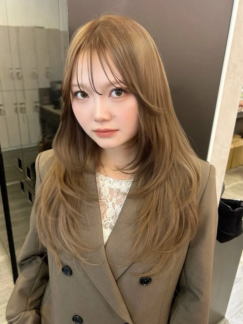 ロング カラー ベージュカラー オリーブベージュ ヘアカラー ✨無料カット募集中✨ ONYXのヘアスタイル