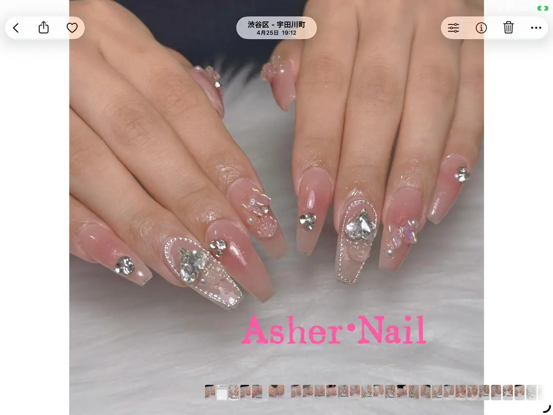ネイル キラキラネイル 韓国ネイル マグネットネイル マットネイル 持ち込み ハンドネイル ハンドケア Asher-Hana 🎗のネイルデザイン