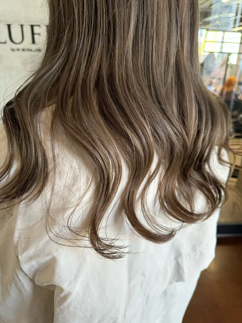 ロング カット ヘアカラー 🎀ダブルカラー hinata🎀のヘアスタイル