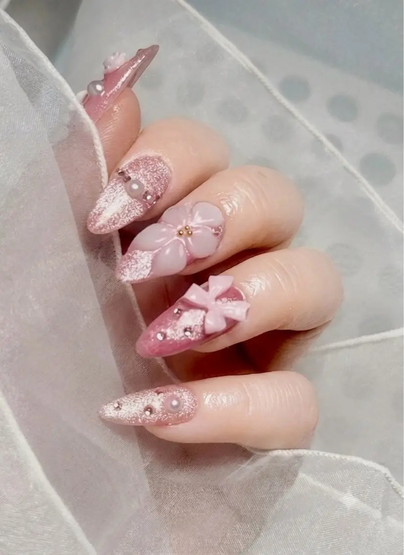 ネイル キラキラネイル ストーンネイル Michan Nailのネイルデザイン