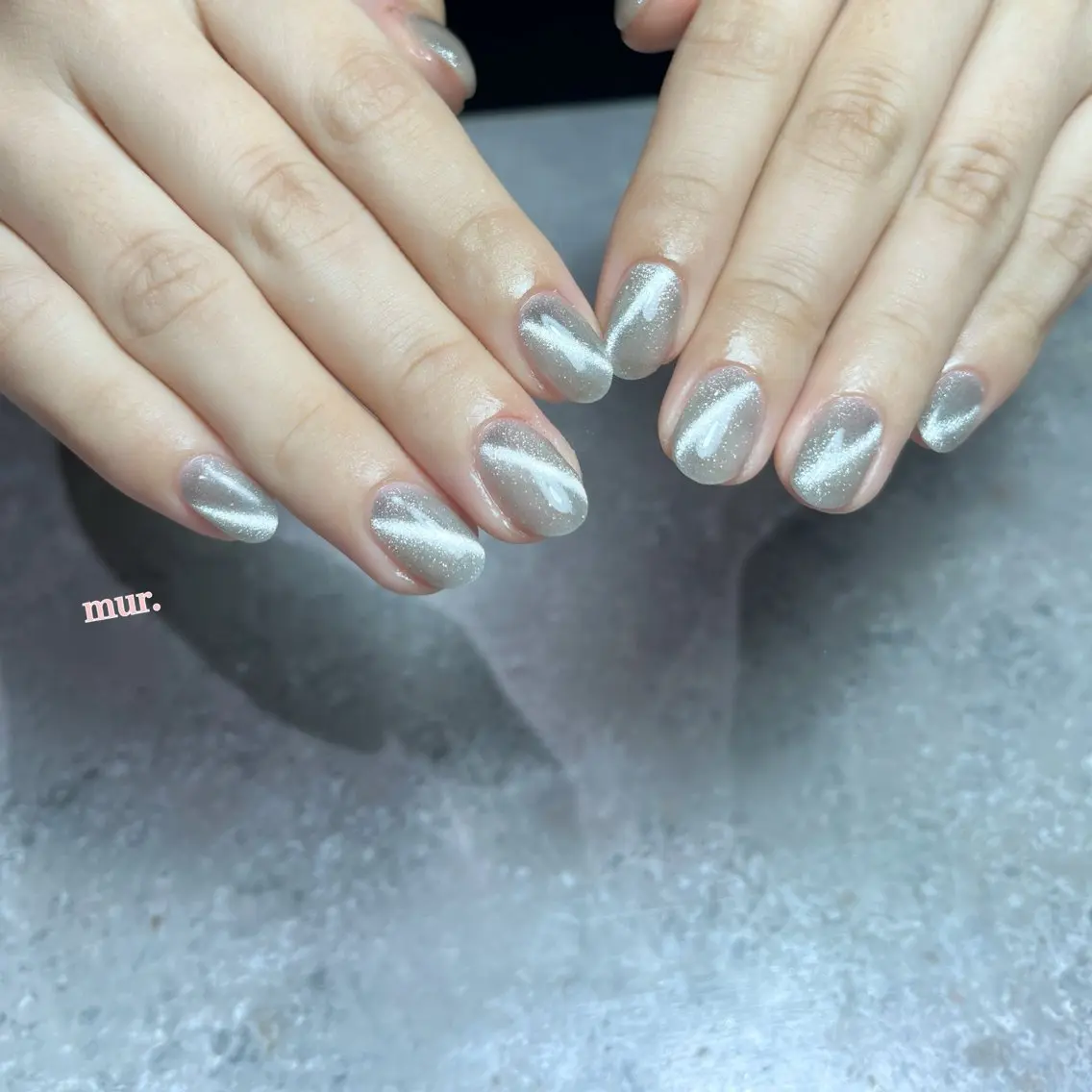 ネイル マグネットネイル シルバー シンプルネイル nailsalon mur.のネイルデザイン