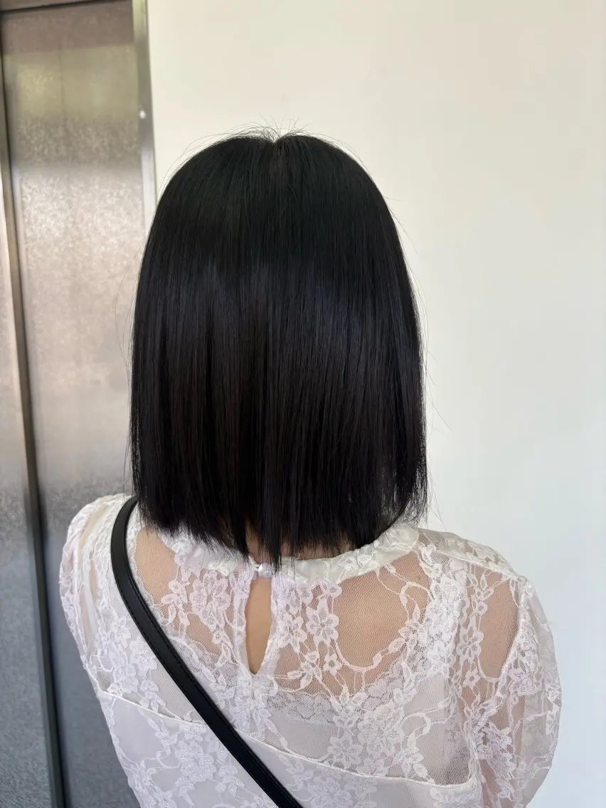 ショート カラー 黒髪 ブリーチ ブリーチなしカラー ヘアカラー saya （サヤ）のヘアスタイル