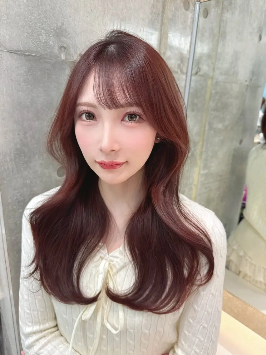 ロング カラー カット ヘアカラー トリートメント shion 透明感カラーのヘアスタイル