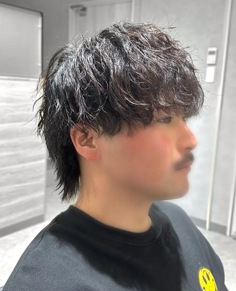 パーマ メンズ センターパート ダウンパーマ カルマパーマ マッシュ メンズパーマ 野村 俊太のヘアスタイル