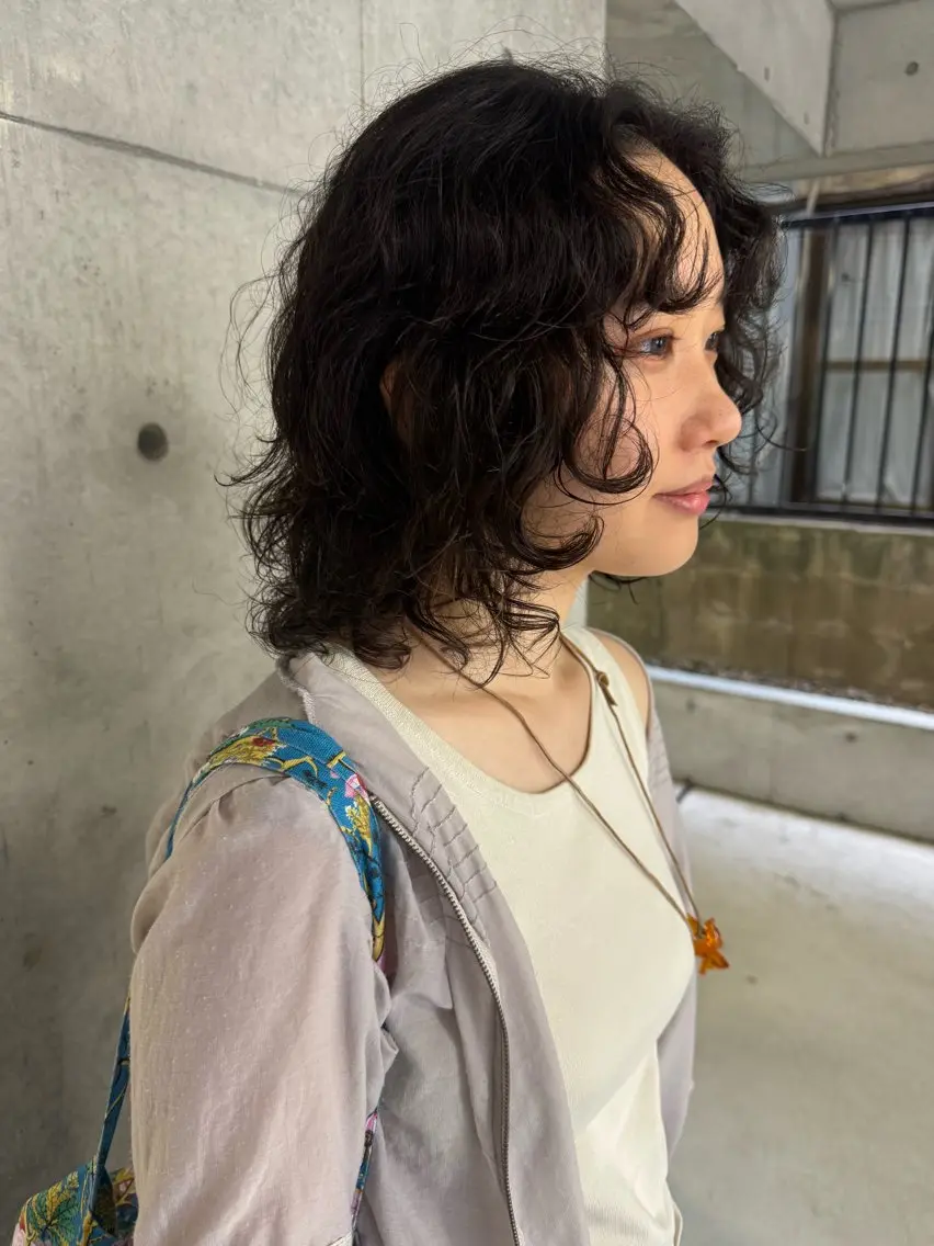 ミディアム パーマ 顔まわりレイヤー レイヤーカット ウルフカット 前田ジュン /ショート/似合わせのヘアスタイル