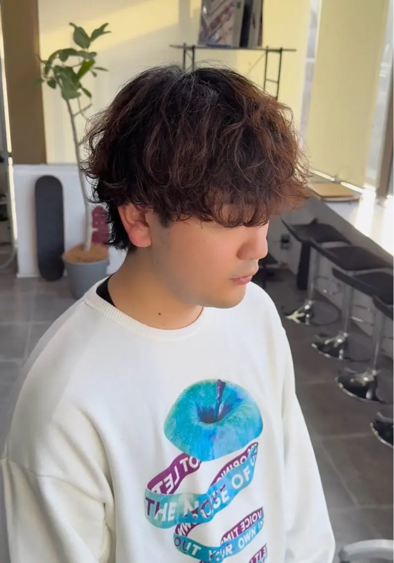 パーマ メンズ 優菜🎀メンズパーマ /ハイトーンカラーのヘアスタイル