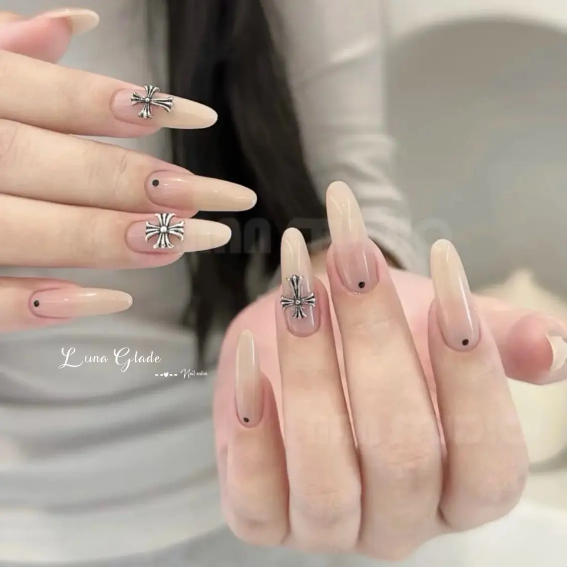 ネイル ハンドネイル Luna Gladeのネイルデザイン