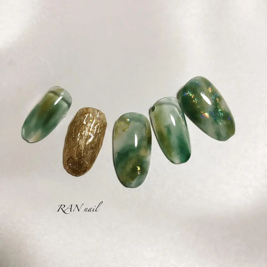ネイル フットネイル ミラーネイル ニュアンスネイル オフィスネイル 春ネイル ハンドネイル フットネイル RAN nailのネイルデザイン