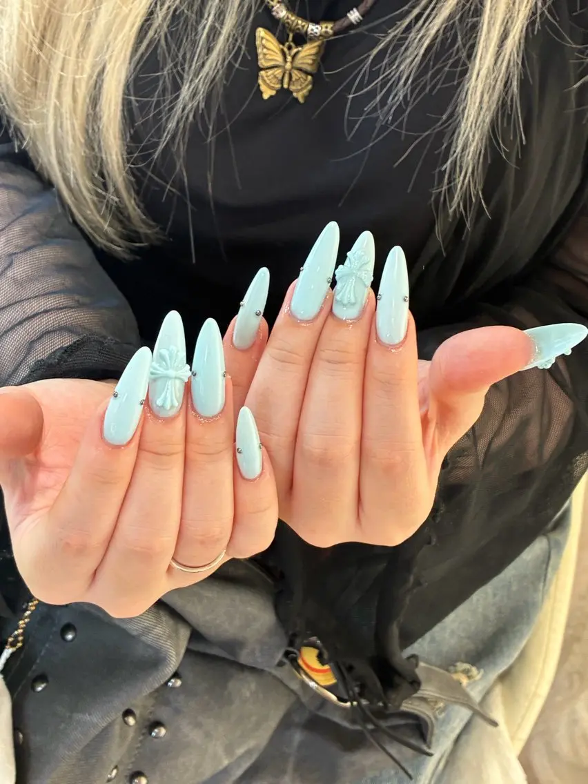 ネイル オーロラネイル チークネイル 長さ出し フレンチネイル ジェルネイル Sun Nail linaのネイルデザイン
