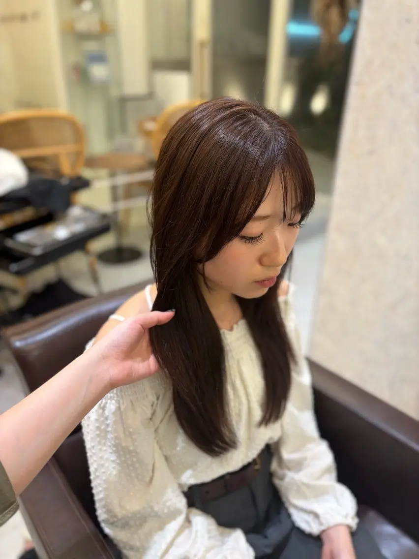 ロング カラー ブラウンカラー チョコレートブラウン カット ヘアカラー Lis都島/門田 夏鈴のヘアスタイル