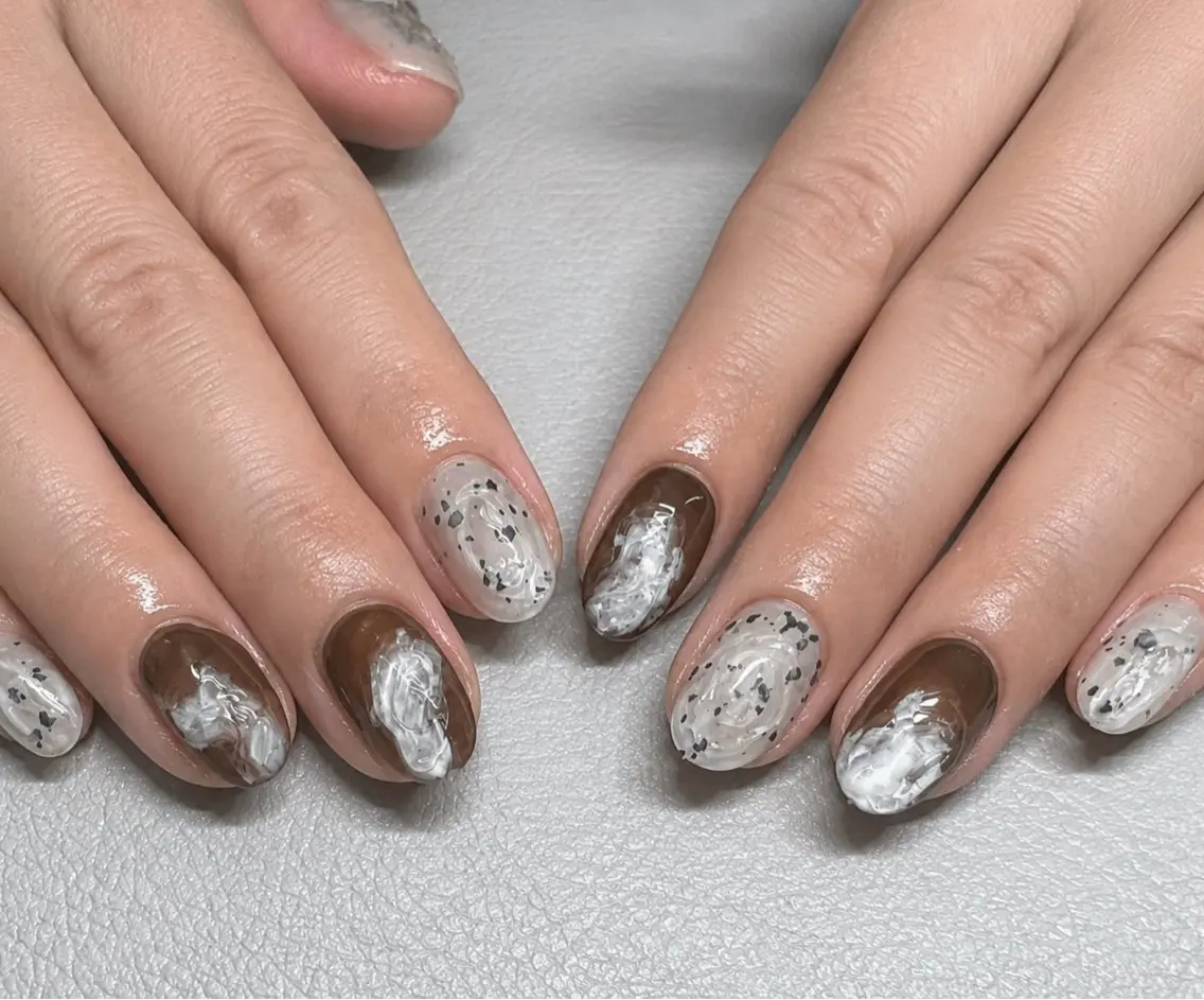 ネイル ニュアンスネイル オフィスネイル ぷっくりネイル シンプルネイル ハンドネイル AJ nailのネイルデザイン