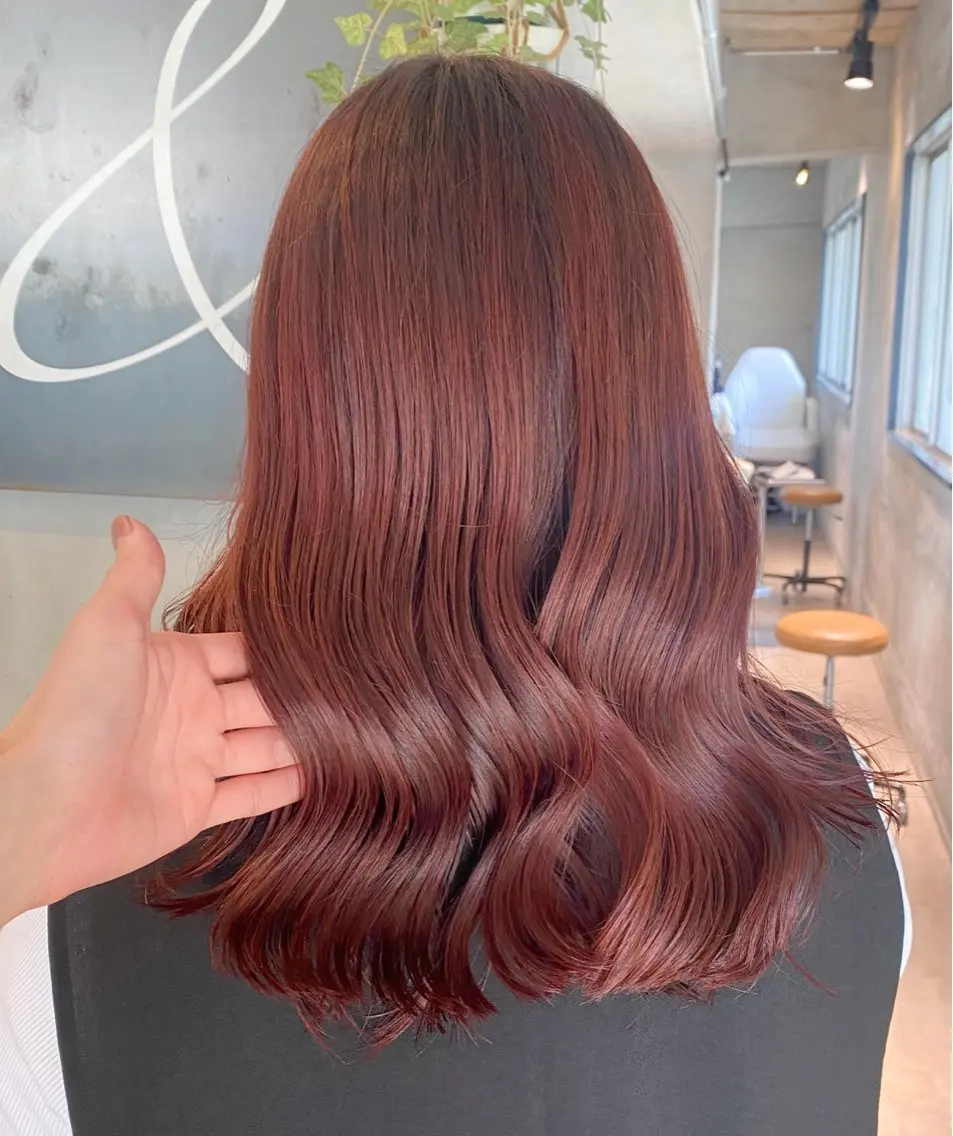 ロング カラー ブリーチ ブリーチなしカラー カット パーマ ♠️暗髪レイヤー♠️ 中山唯斗のヘアスタイル