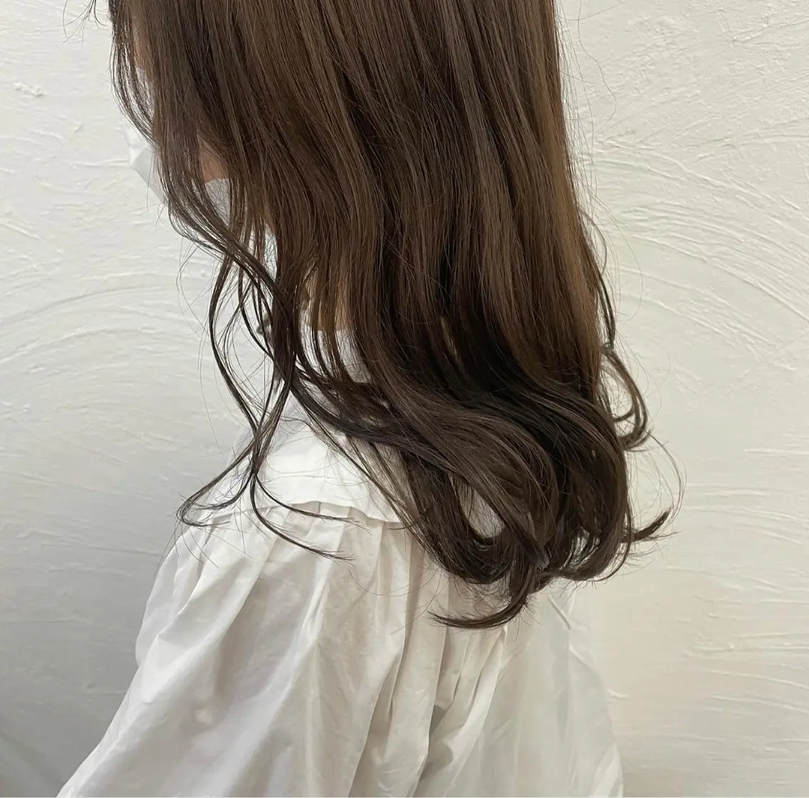 【人気No. 1✨】艶髪カラー＋ダメージケアトリートメント(メンテナンスカット付)の写真