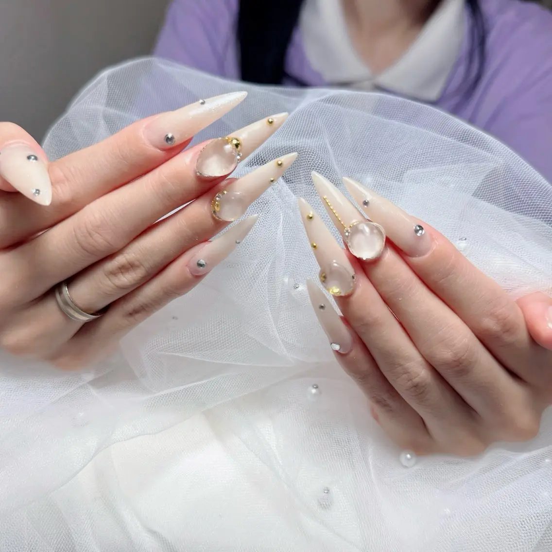 ネイル チークネイル 長さ出し フラッシュネイル フレンチネイル グラデーション ハンドネイル Lenie Nail Salonのネイルデザイン