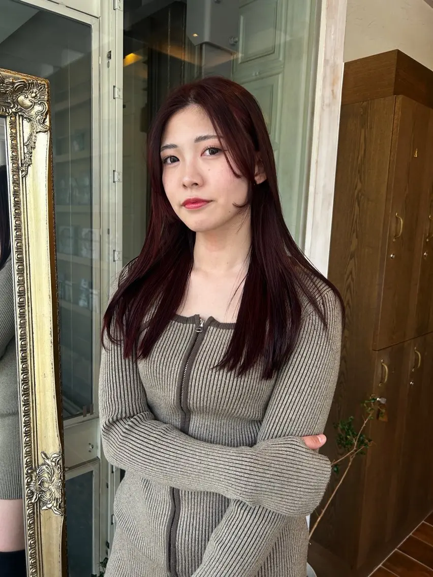 ロング カラー ヘアカラー 西 優衣奈のヘアスタイル