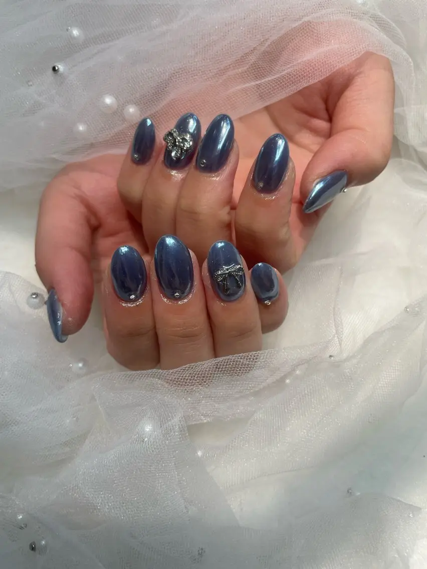ネイル ブルー ミラーネイル I-nail Moeのネイルデザイン