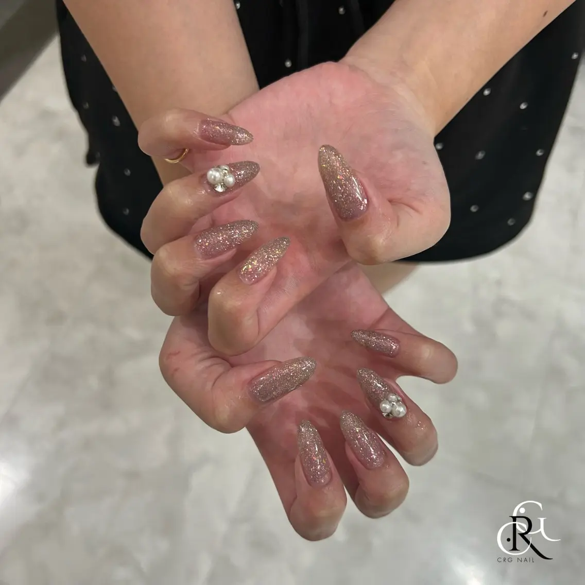 ロング ハンドネイル 美フォルムスカルプ✨ RENAのネイルデザイン