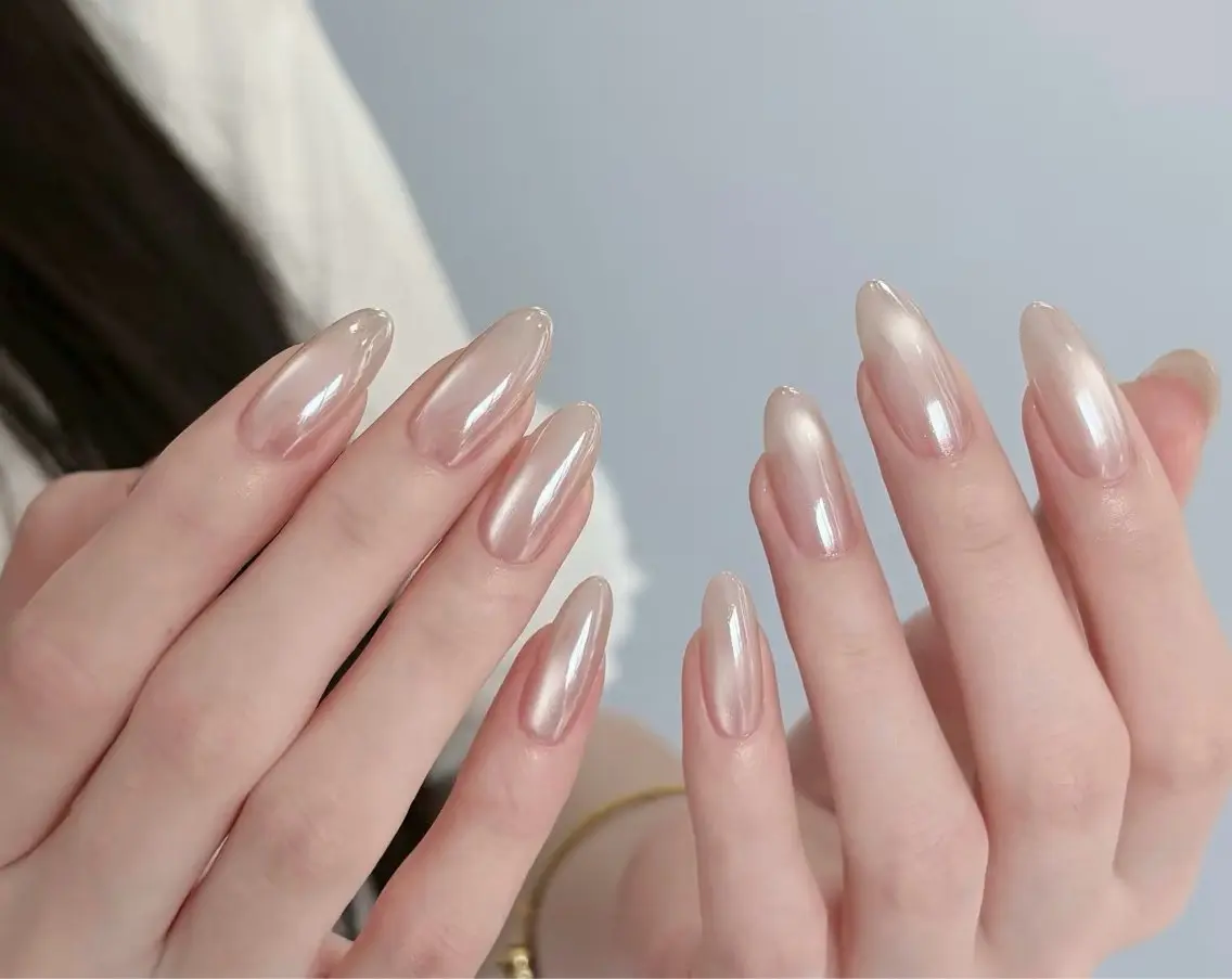 ネイル オーロラネイル 長さ出し フラッシュネイル フラワーネイル ホログラムネイル 🎀 Ruruのネイルデザイン