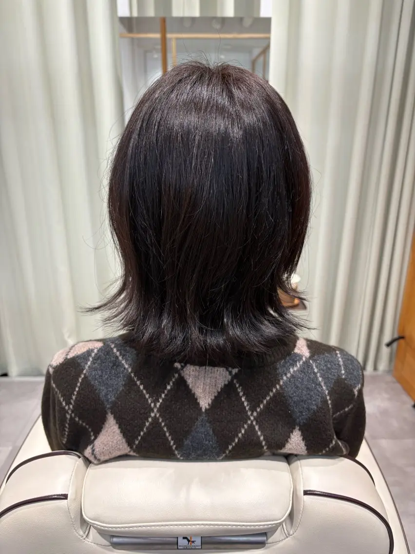 ミディアム ラベンダーベージュ ボブ くびれヘア レイヤーカット カット ヘアカラー トリートメント 中島 優樹のヘアスタイル