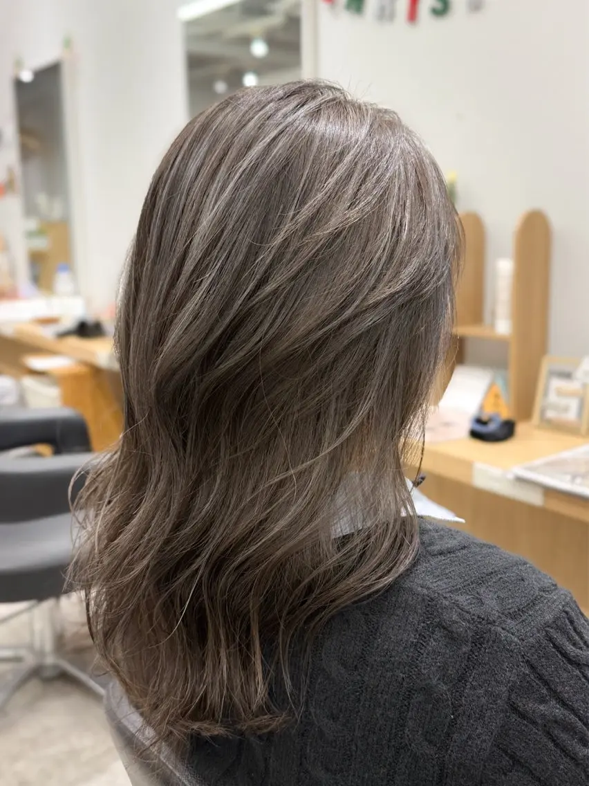 ロング カラー ブリーチ ハイライトカラー 3Dハイライト 外国人風カラー ハイライト カット ヘアカラー 巻ける髪質改善🫧ハ イライト/永田汰伊智のヘアスタイル