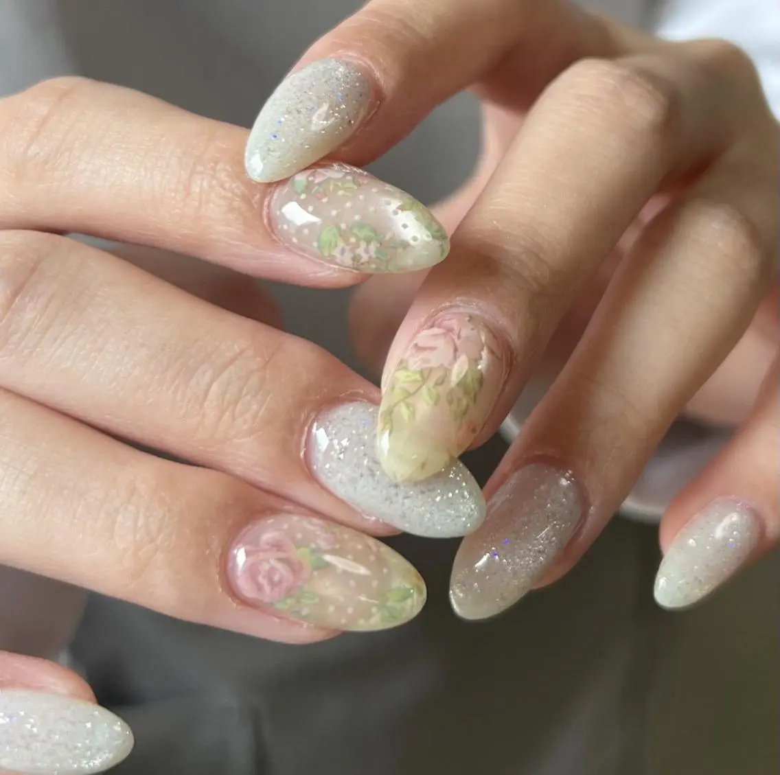 ネイル ハンドネイル フットネイル nail salon mieux(ミュー)のマツエク・マツパデザイン
