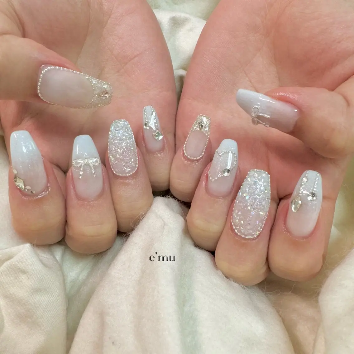ネイル リボン nail salon e'mu💐のネイルデザイン
